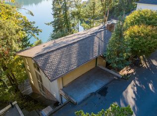 2248 Summit Ct, Lake Oswego, OR 97034