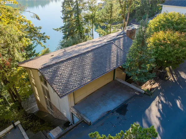 2248 Summit Ct, Lake Oswego, OR 97034