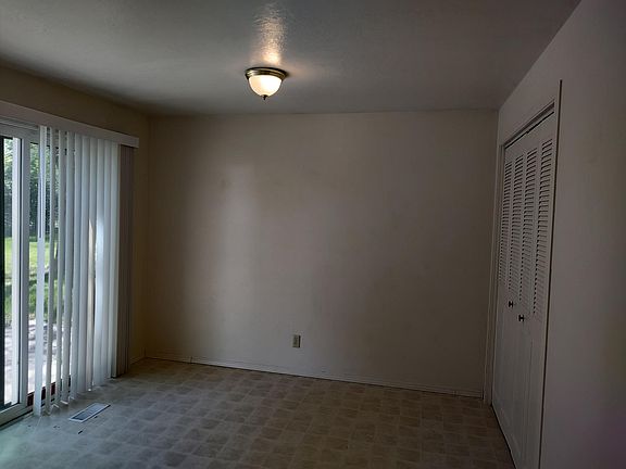 5th image of 1816 Shoup Ave E #1816