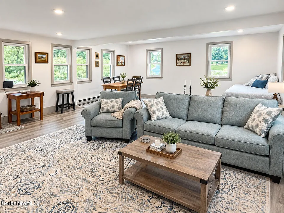 181 Green River Rd