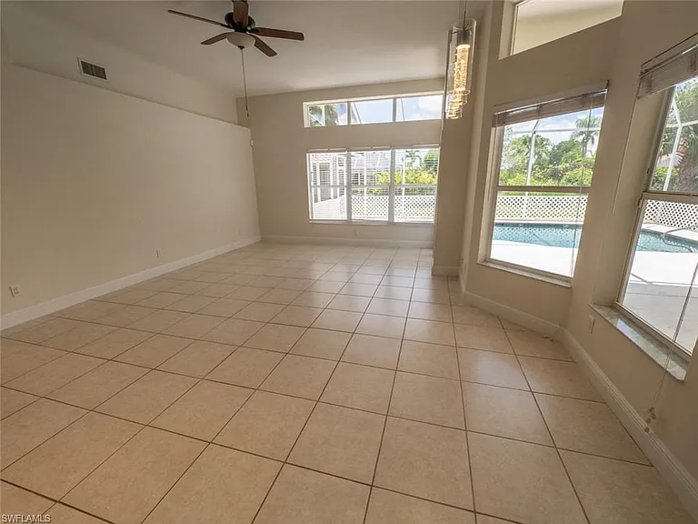 11394 Waterford Village Dr — Photo 7