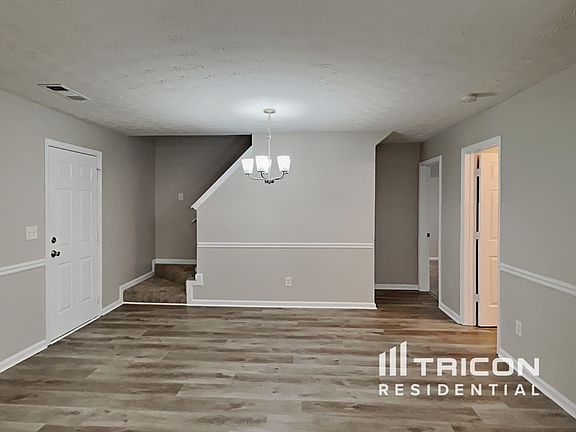 4th image of 901 Hollybrook Dr
