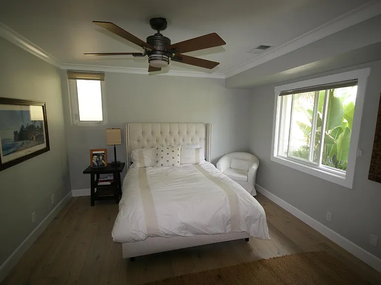 640 Aurora Ave — Photo 12