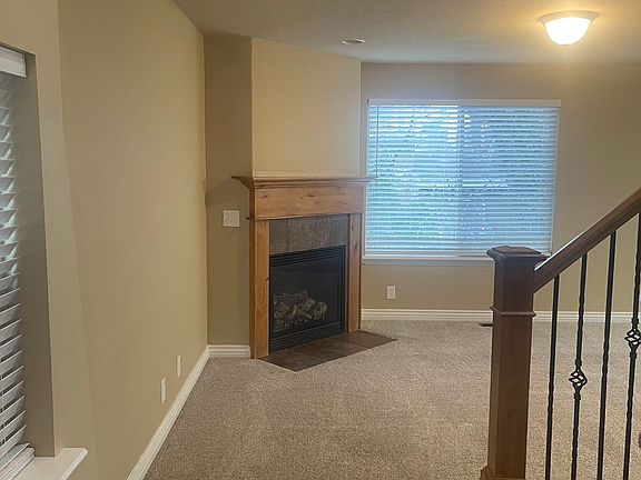 4th image of 316 E Old Granite Cv
