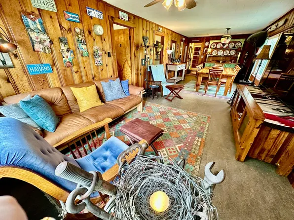 48 Smith Rd, Colchester, VT 05446