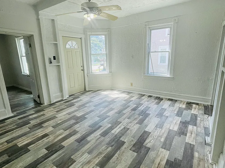 917 Chestnut St — Photo 6