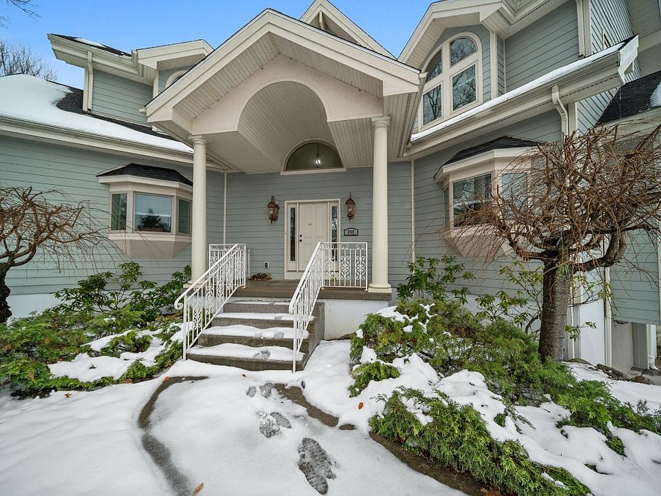 1st image of 298 Niagara Point Dr