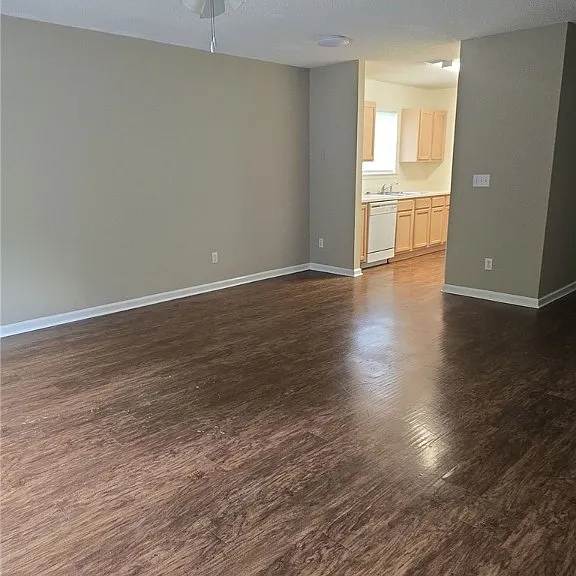 9826 Whitefield Ave #B — Photo 7