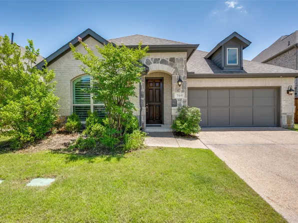 709 Carlisle Dr, Lewisville, TX 75056