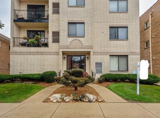 6850 N Northwest Hwy APT 4C, Chicago, IL 60631