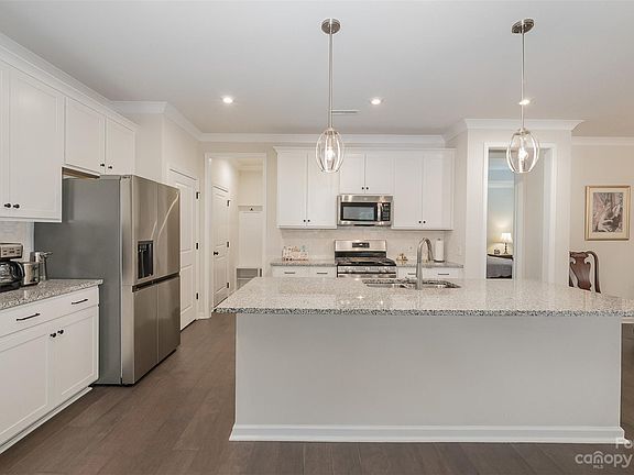 4th image of 7068 Kingfisher Way