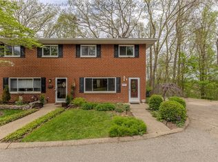 8 Vest Pl, Charleston, WV
