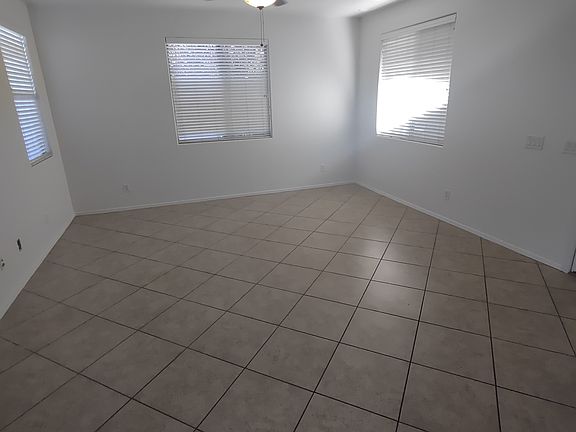 3rd image of 3918 S Napa Ln