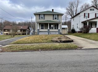 20 Smithsonian St, Girard, OH