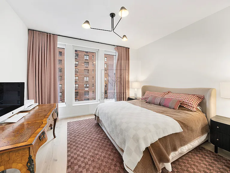 249 E 62nd St #3B — Photo 9