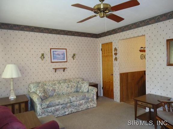 3rd image of 3228 Aubrey Ave