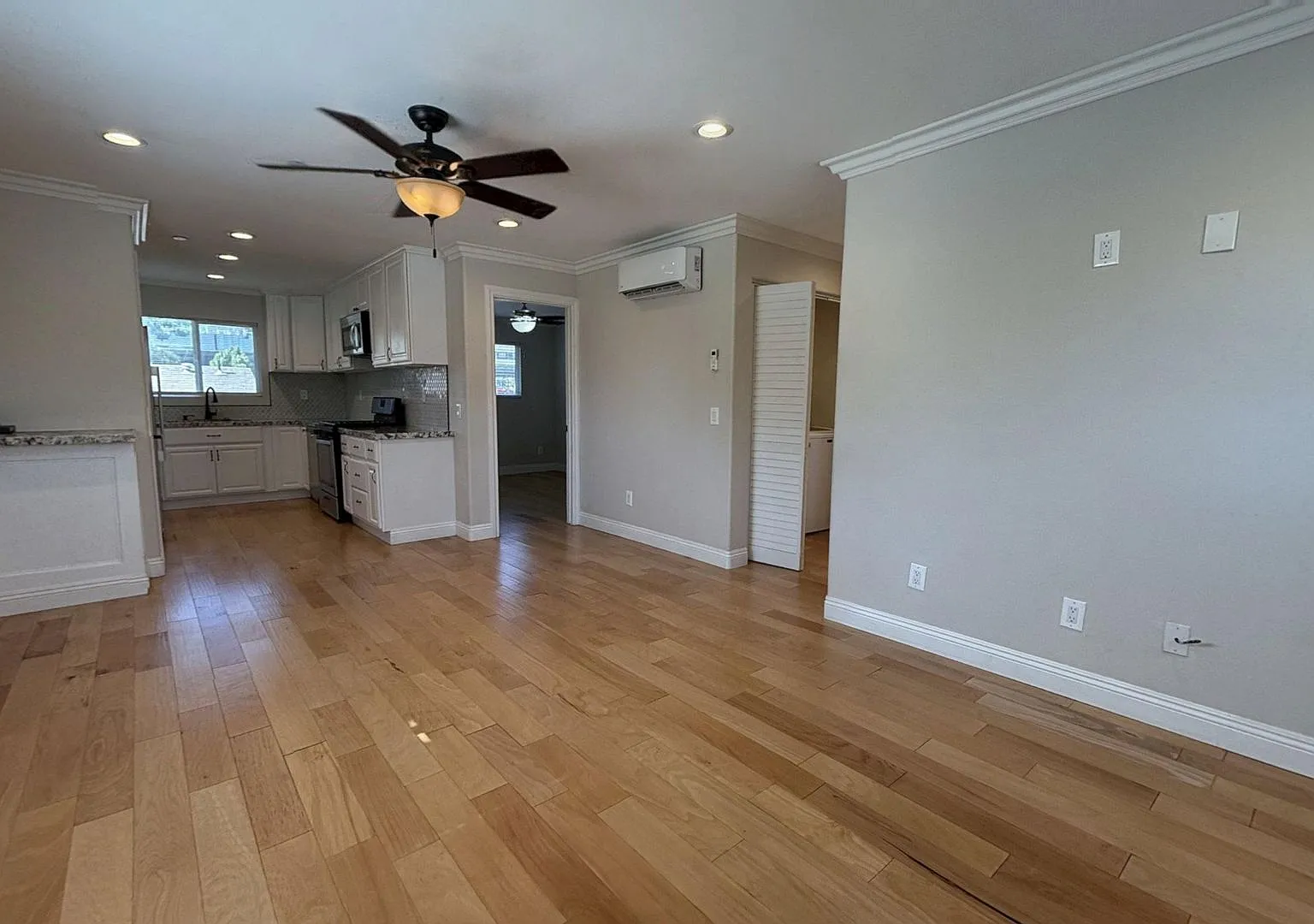 25461 Cole Street — Photo 3