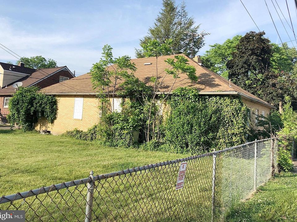 2nd image of 814 N Saint Elmo St
