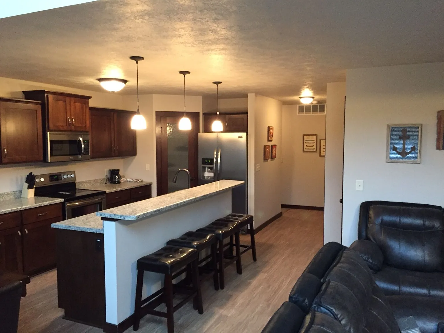 3 bed, 1829 sqft, $1,450 — Photo 1