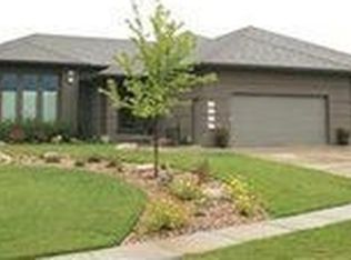 1349 W Wicklow Ct, Sioux Falls, SD 57108
