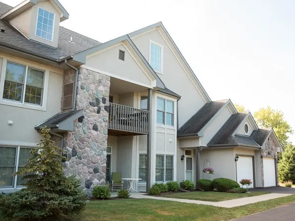 N30W23087 Pineview Way, Pewaukee, WI 53072