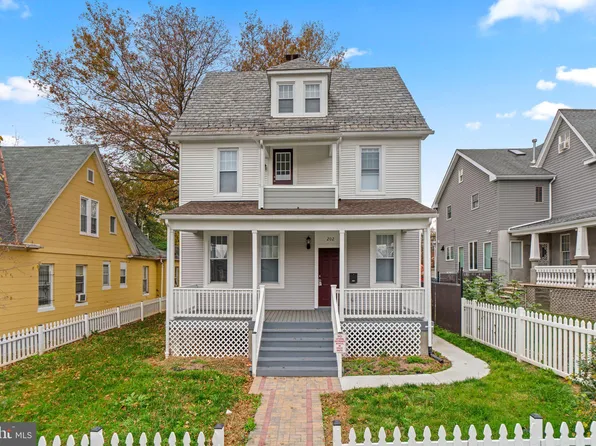 202 S Augusta Ave, Baltimore, MD 21229