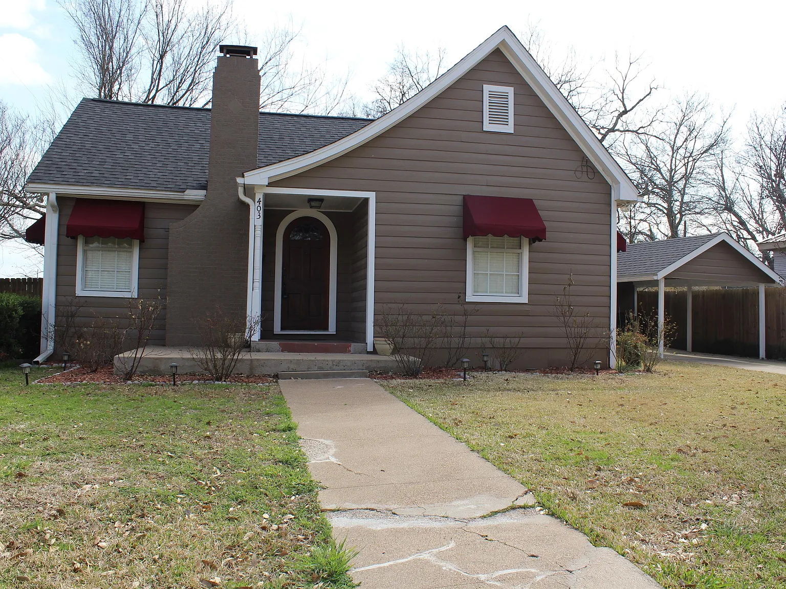 403 West James Street - 1 — Photo 2