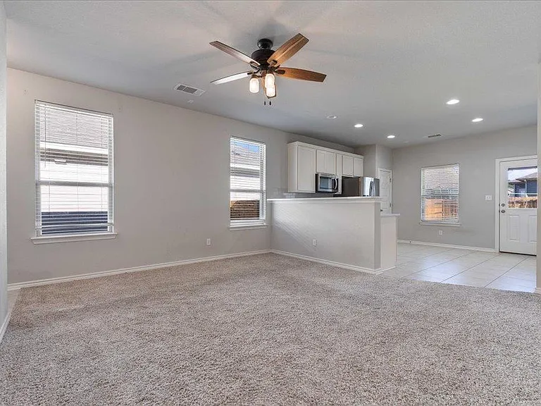 309 Trellis Blvd — Photo 9