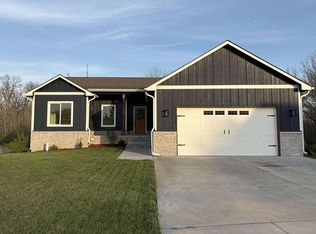 2821 E Mantane Ct, Wichita, KS 67219