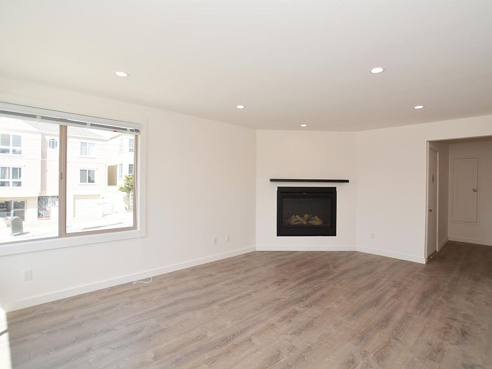 1st image of 2400 34th Ave