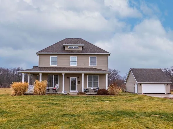 1669 235th St, Letts, IA 52754