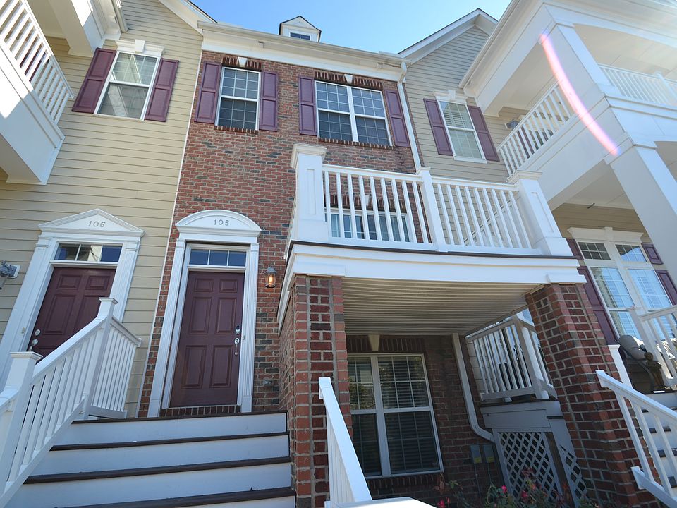 1st image of 10410 Sablewood Dr Unit 105