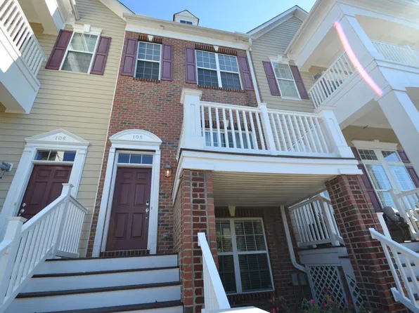 10410 Sablewood Dr Unit 105, Raleigh, NC 27617