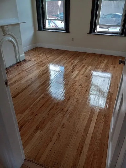 7 bed, 9999 sqft, $7,000 — Photo 3