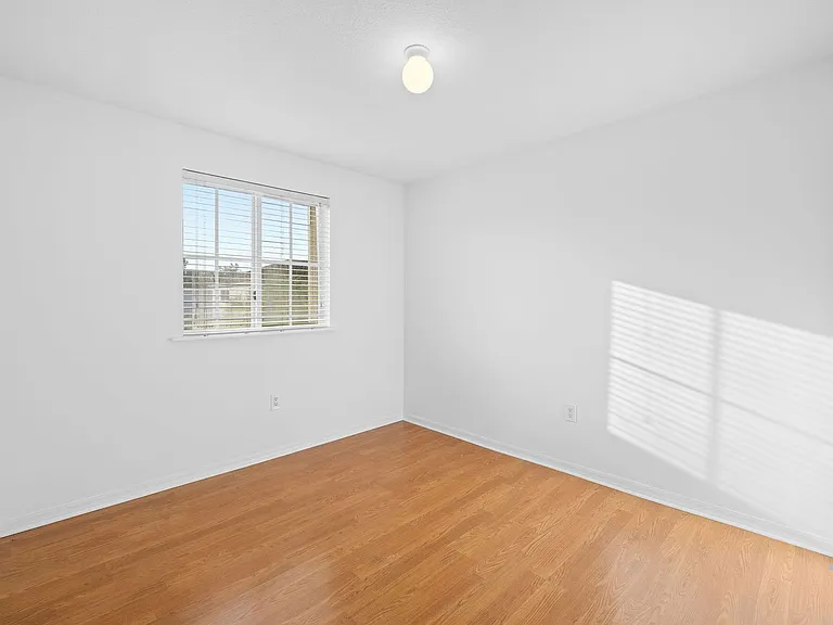 14261 SW 126th Pl — Photo 34