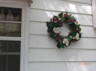 805 N Iowa St, Charles City, IA 50616