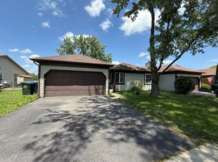 547 Fessler Ave, Naperville, IL 60565