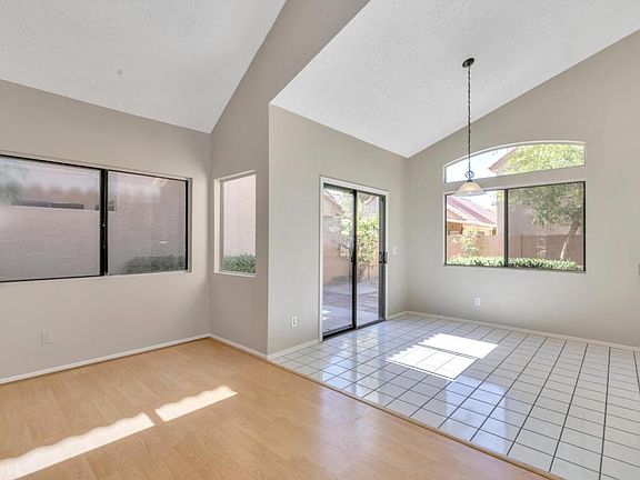 5th image of 4581 W Ivanhoe St