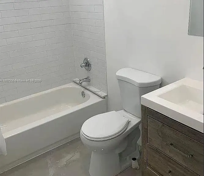 655 NW 24th Ave — Photo 7