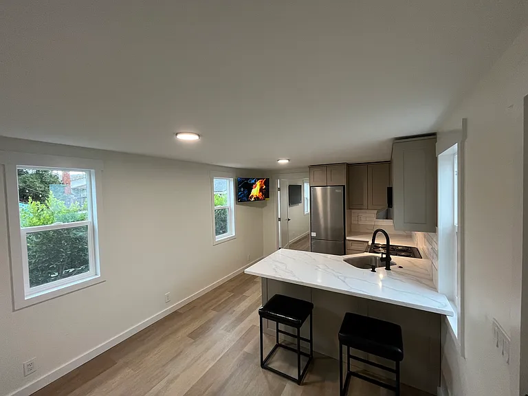 1123 Mira Flores Dr #B — Photo 1