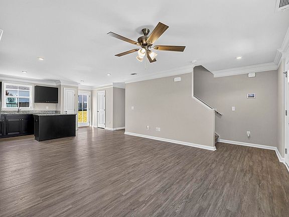 5th image of 406 Edenvale Dr