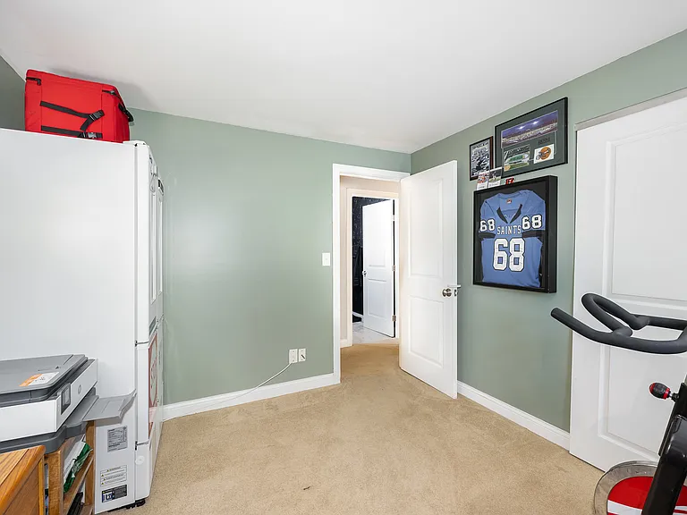 183 Monarch Rd — Photo 9