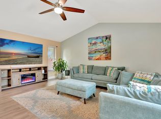 7202 NW 40th St, Pompano Beach, FL 33065