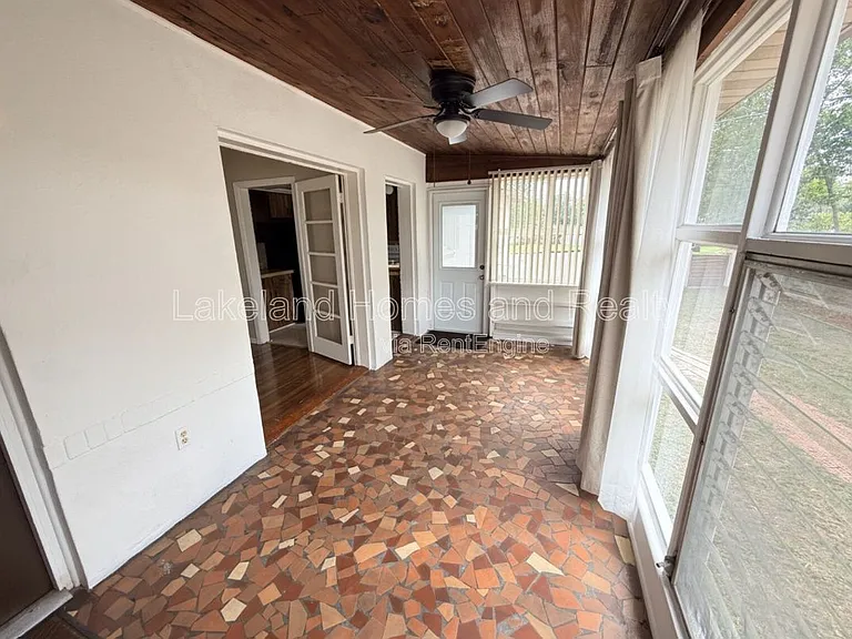 3115 Buckingham Ave — Photo 9