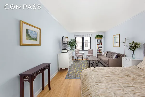 Sold by Compass | media 8