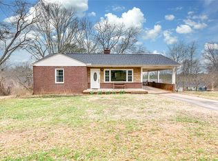105 Mountain View Dr, Liberty, SC 29657