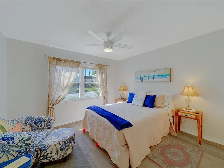 13827 Mission Oaks Blvd — Photo 21