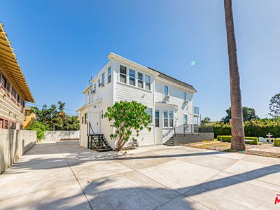 2943 Walton Ave, Los Angeles, CA, 90007