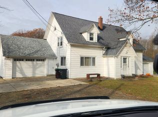 6206 Chestnut Ridge Rd #B, Orchard Park, NY 14127