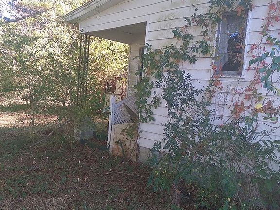 3rd image of 8197 Lankford Hwy